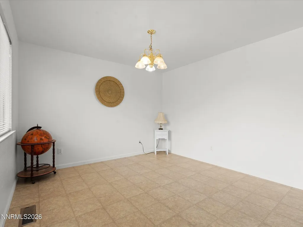 2215 Ellice Fernley NV 89408