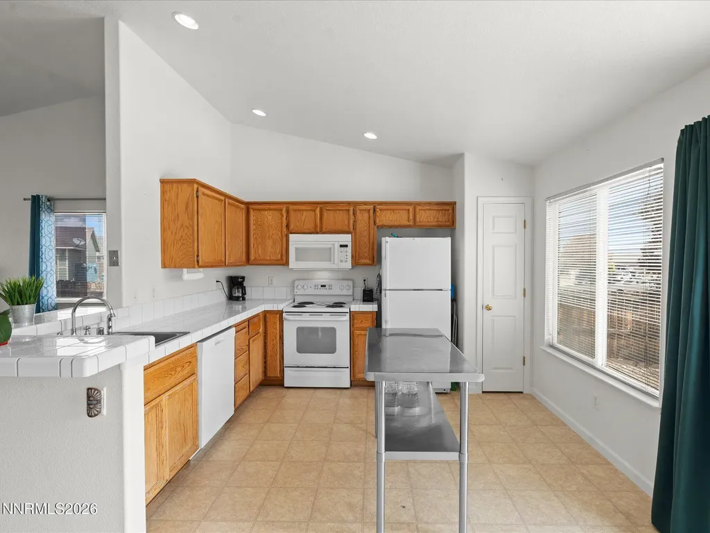 2215 Ellice Fernley NV 89408