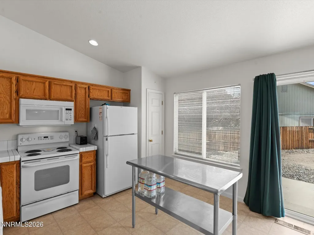 2215 Ellice Fernley NV 89408