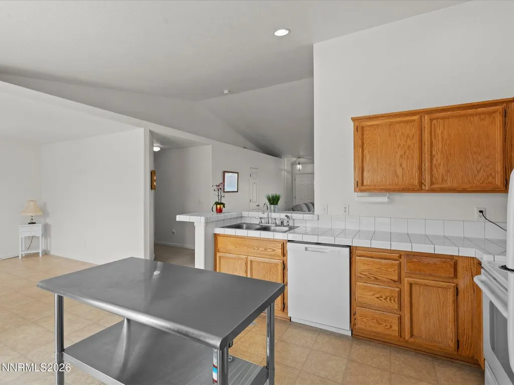 2215 Ellice Fernley NV 89408