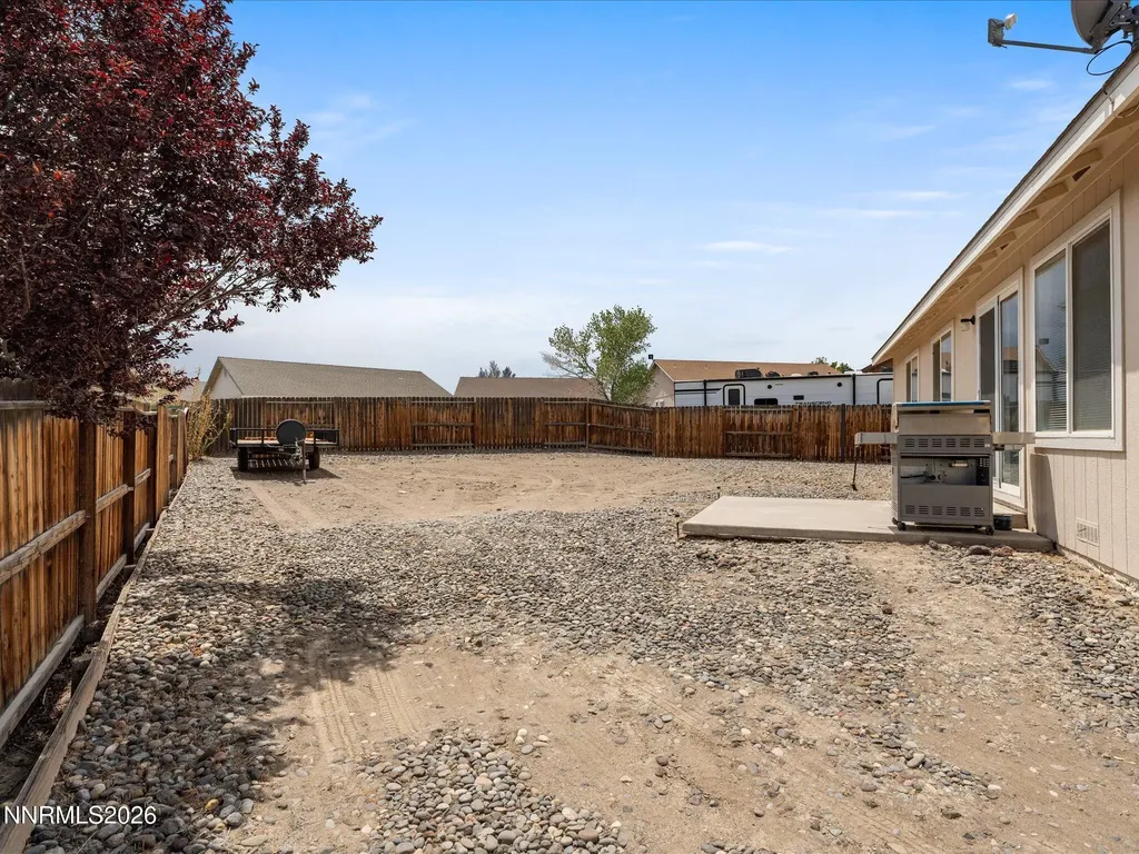 2215 Ellice Fernley NV 89408
