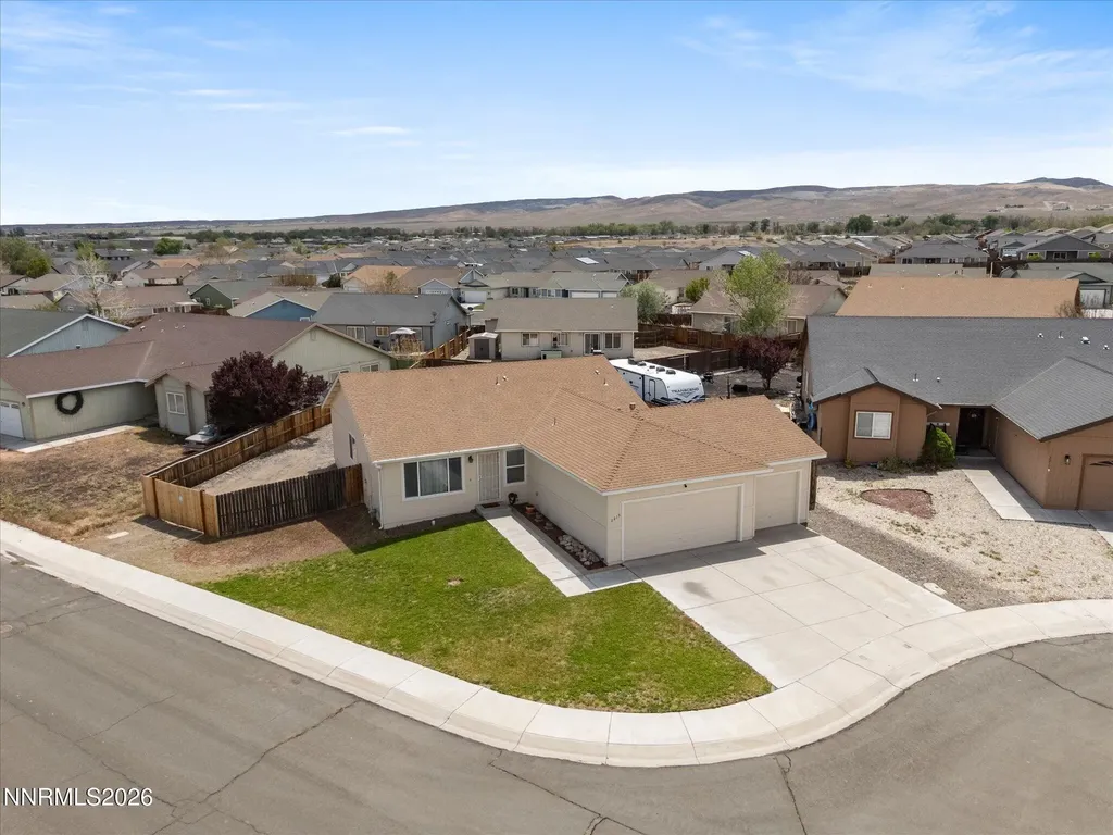 2215 Ellice Fernley NV 89408