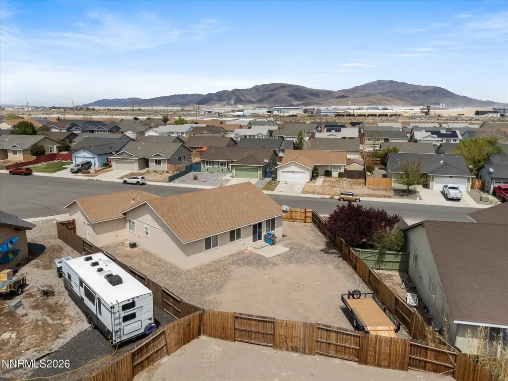 2215 Ellice Fernley NV 89408