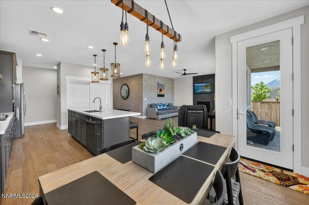 1640 Buttonwillow Minden NV 89423