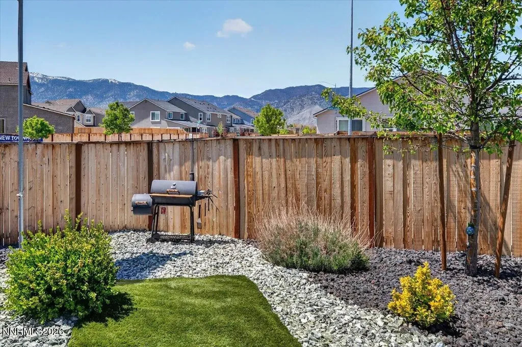 1640 Buttonwillow Minden NV 89423