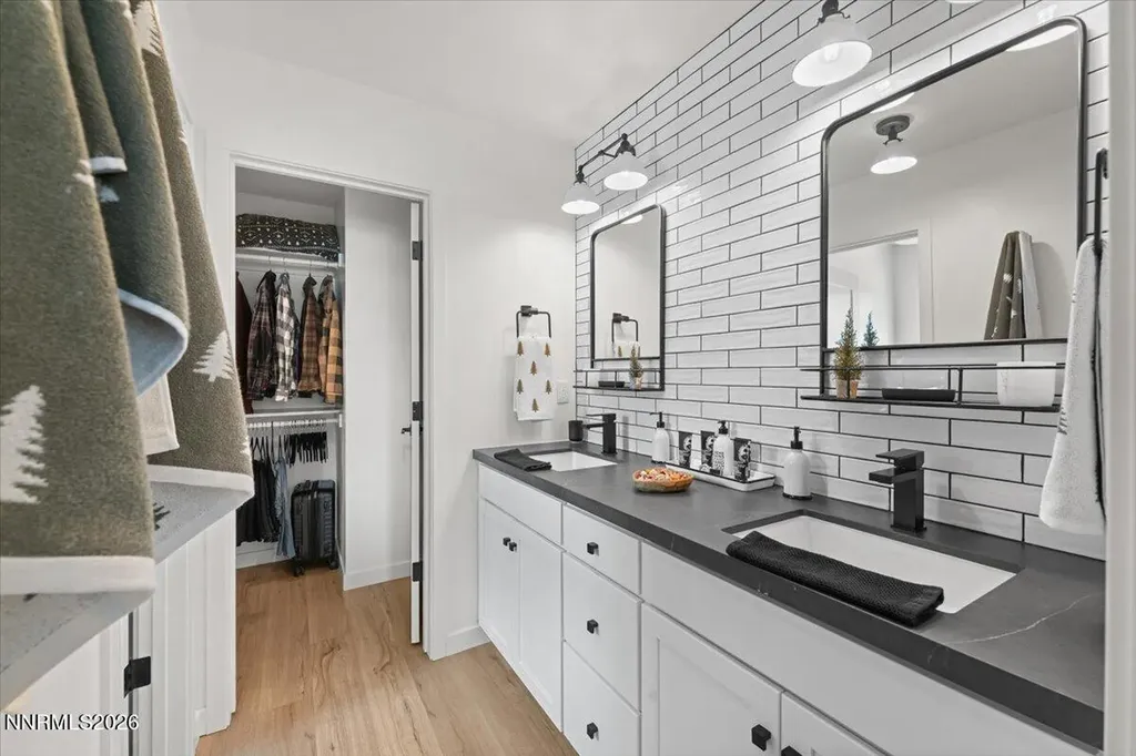3869 Bonnie Carson City NV 89701