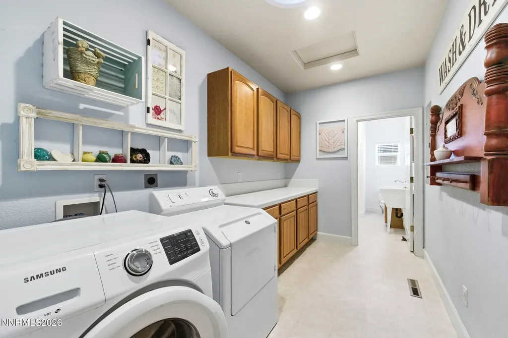 2930 Santa Inez Minden NV 89423