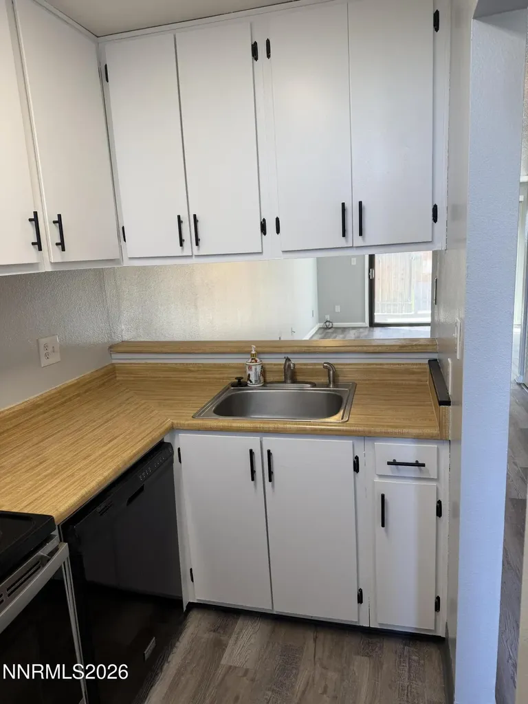 865 Nutmeg Reno NV 89502