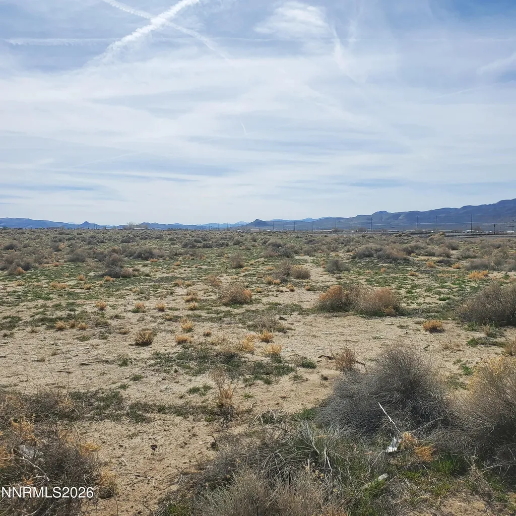 1795 Spruce Silver Springs NV 89429