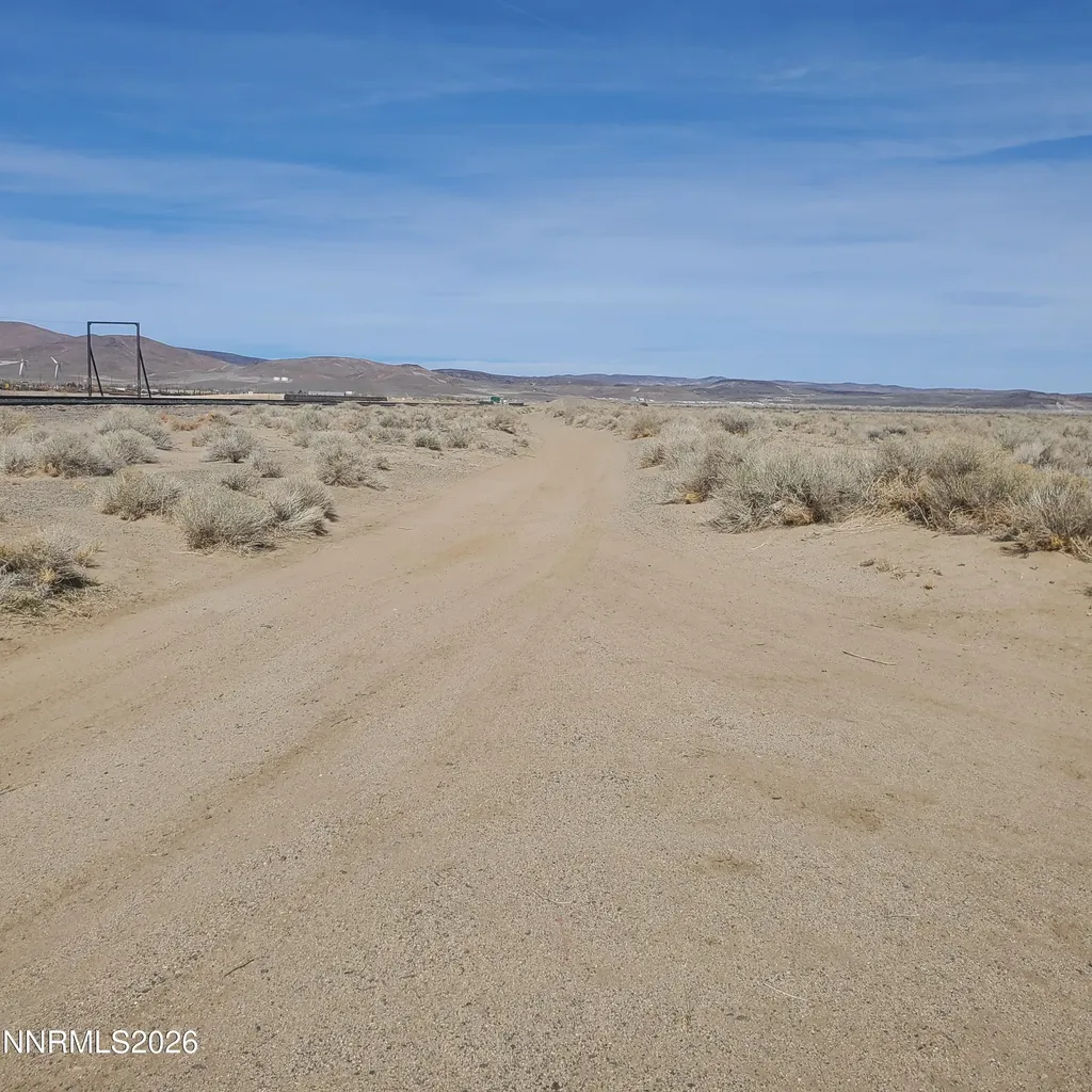 1795 Spruce Silver Springs NV 89429