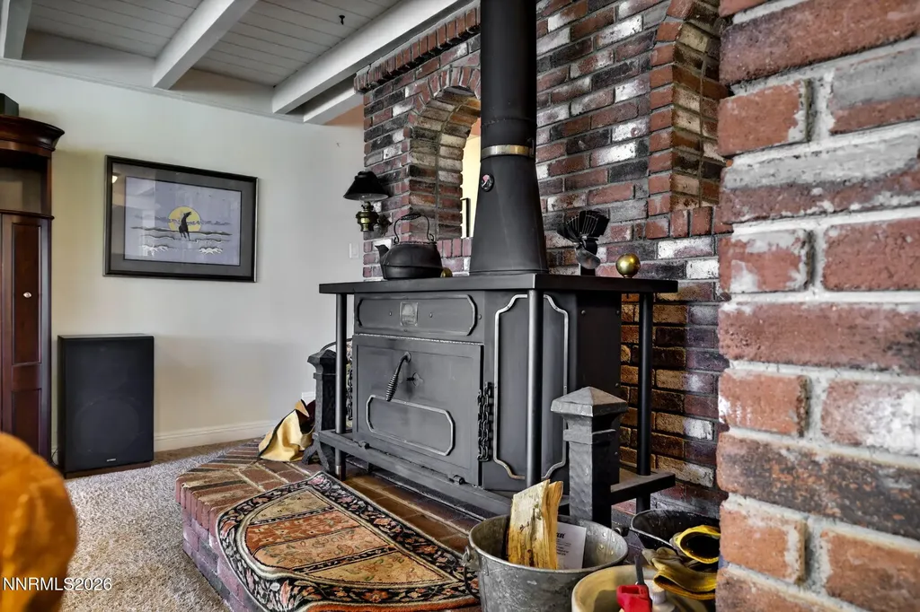 1925 Sorrel Gardnerville NV 89410