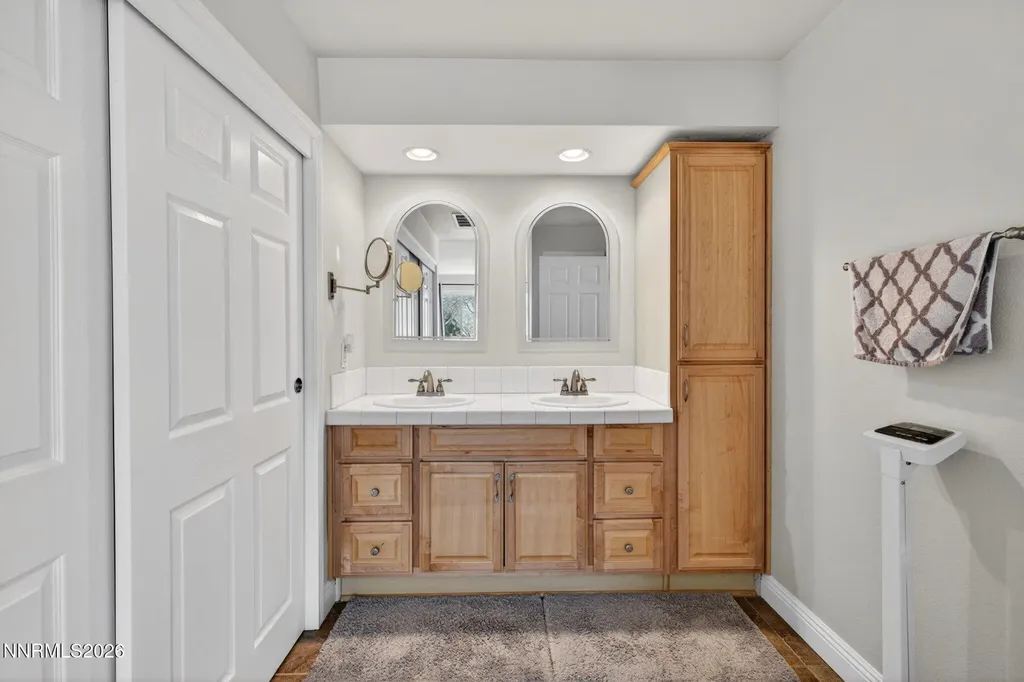 1925 Sorrel Gardnerville NV 89410