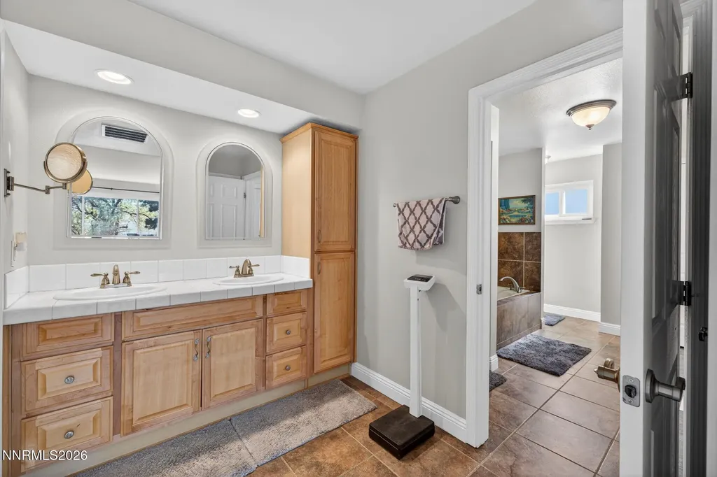 1925 Sorrel Gardnerville NV 89410