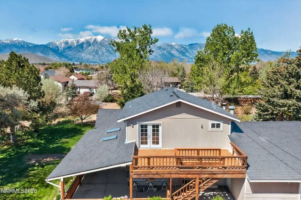 1925 Sorrel Gardnerville NV 89410