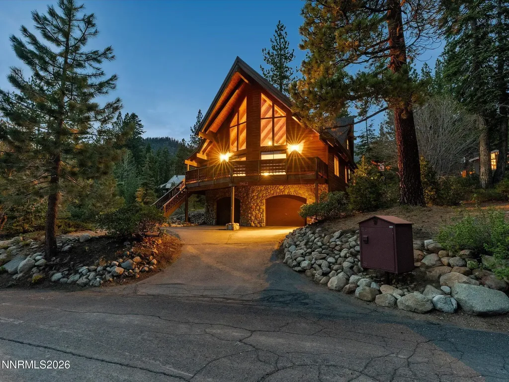 962 Red Feather Incline Village NV 89451