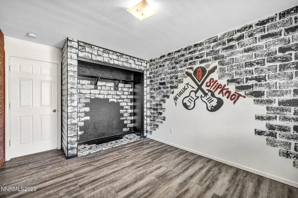17511 Crystal Canyon Reno NV 89508