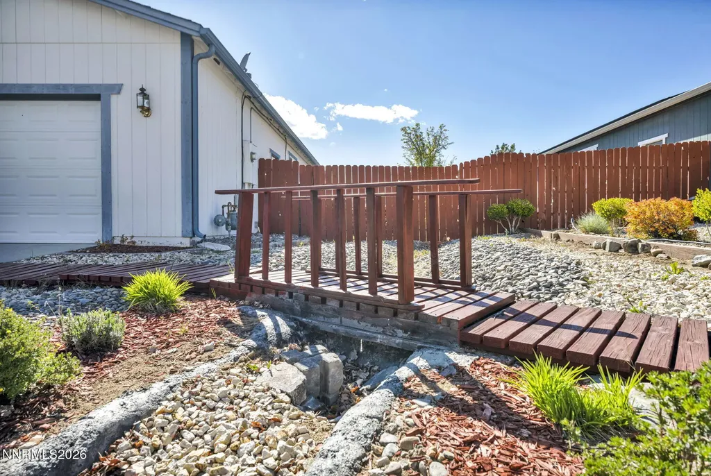 17511 Crystal Canyon Reno NV 89508