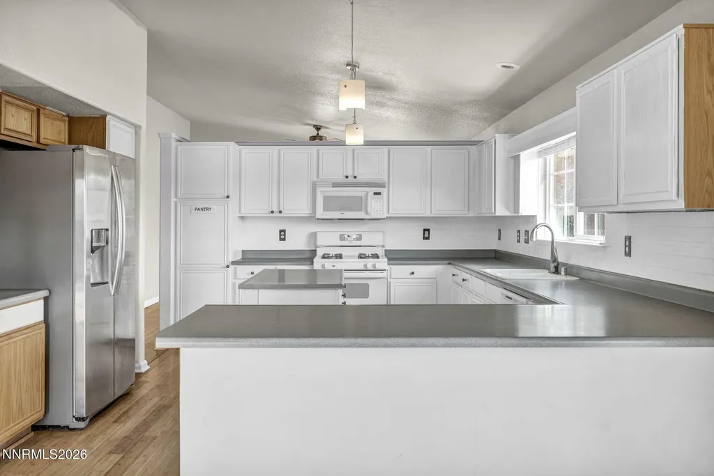 17511 Crystal Canyon Reno NV 89508