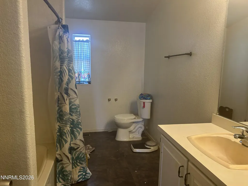 4251 Margoree Fallon NV 89406