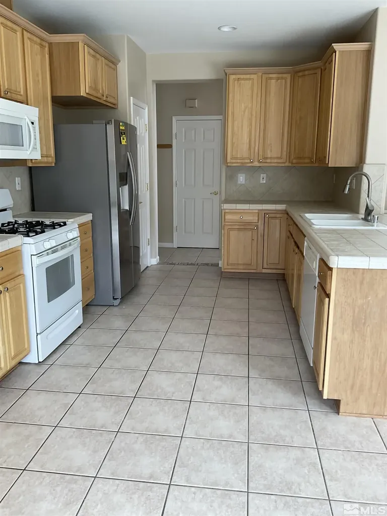2847 Falcon Ridge Sparks NV 89436