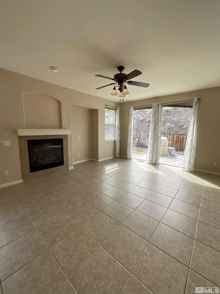 2847 Falcon Ridge Sparks NV 89436