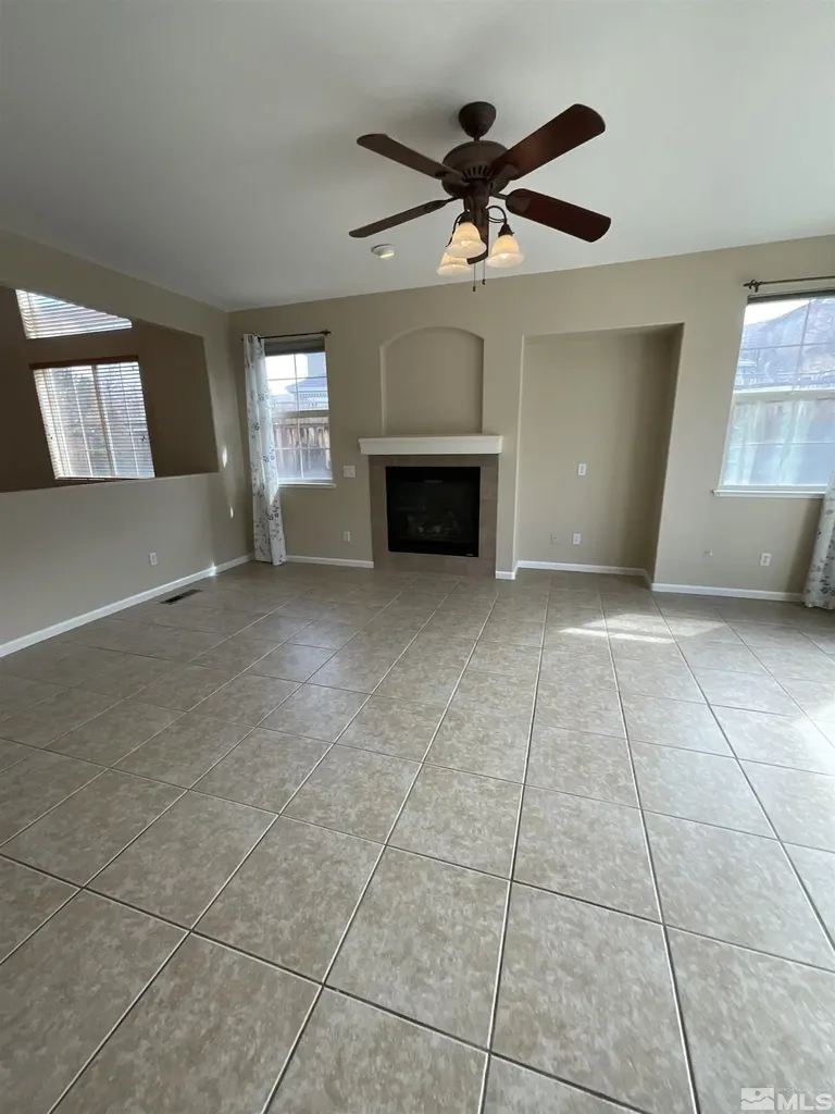 2847 Falcon Ridge Sparks NV 89436