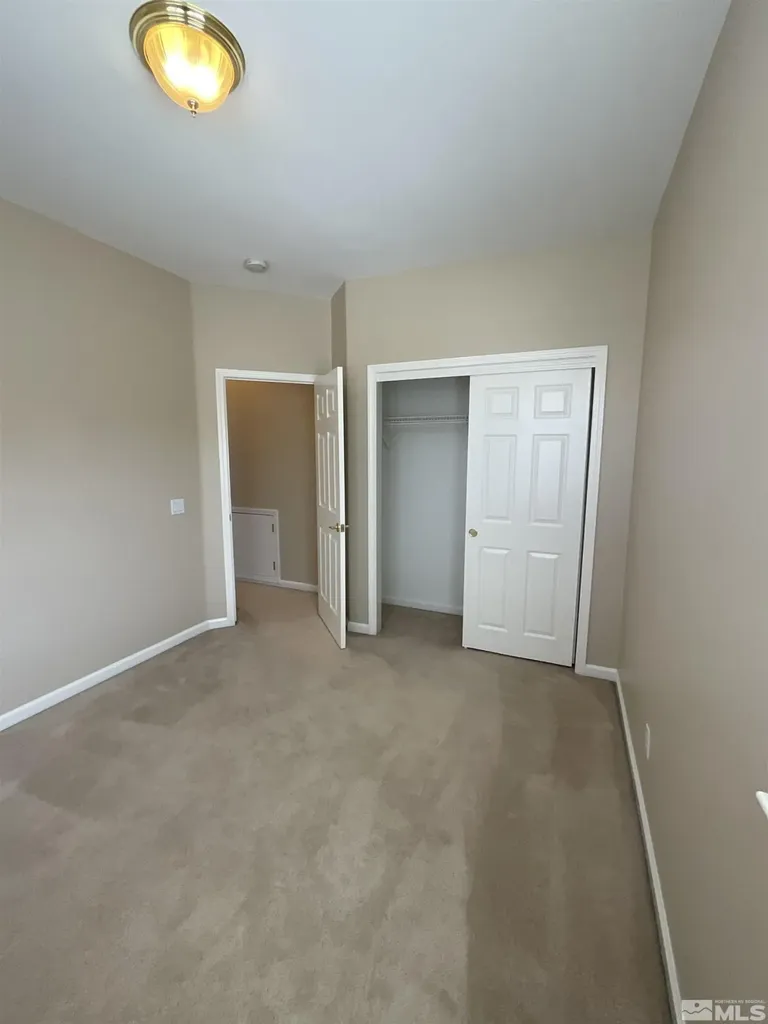 2847 Falcon Ridge Sparks NV 89436