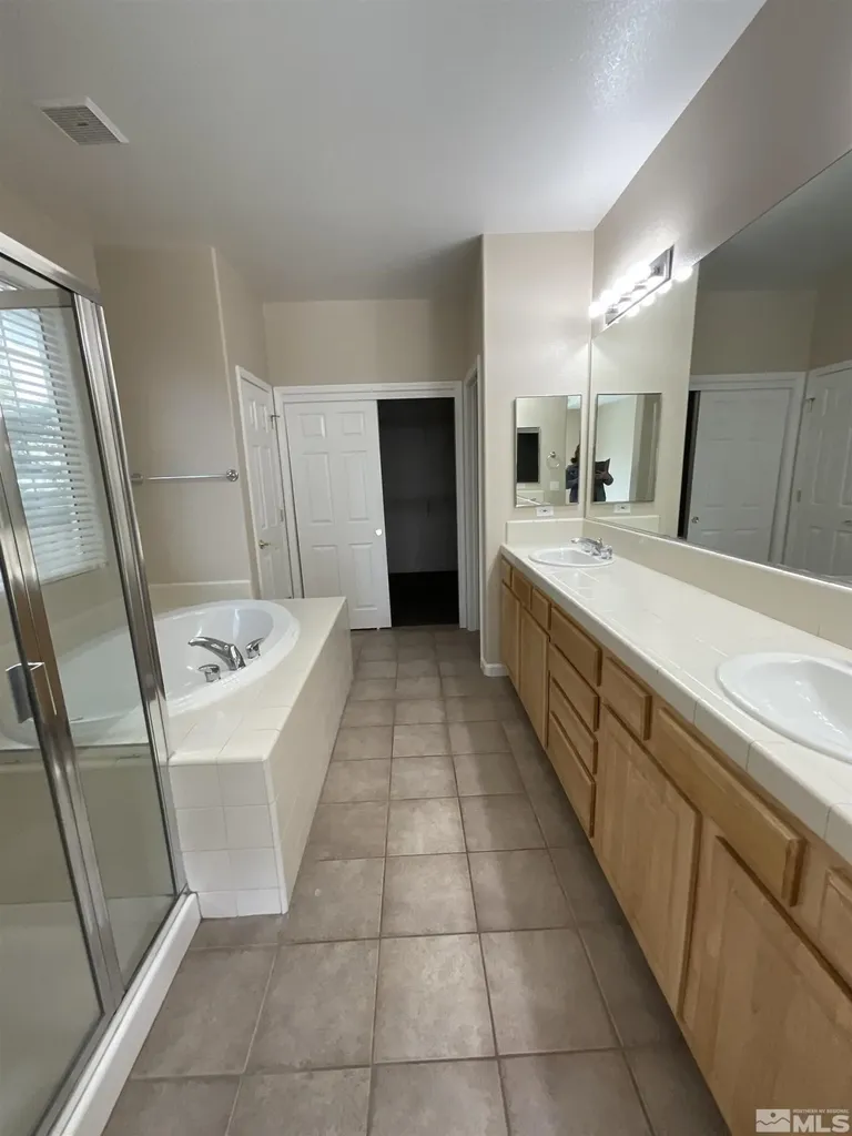 2847 Falcon Ridge Sparks NV 89436