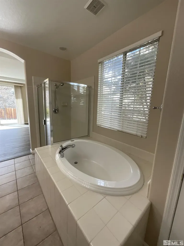 2847 Falcon Ridge Sparks NV 89436