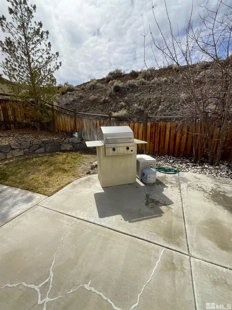 2847 Falcon Ridge Sparks NV 89436