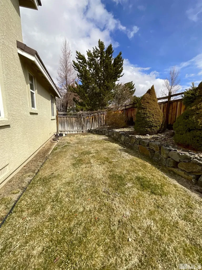 2847 Falcon Ridge Sparks NV 89436