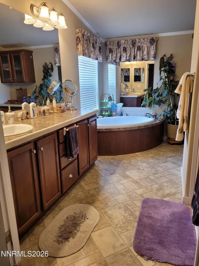11005 Elk Winnemucca NV 89445