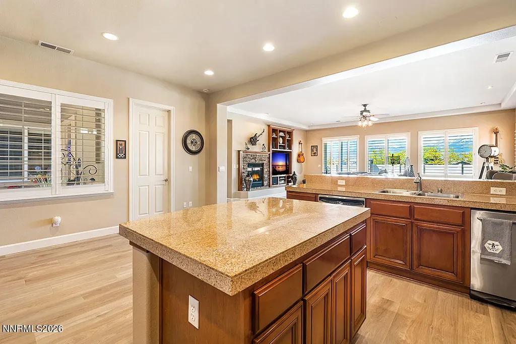 10155 Burghley Reno NV 89521