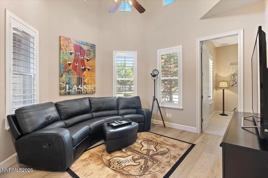 10155 Burghley Reno NV 89521