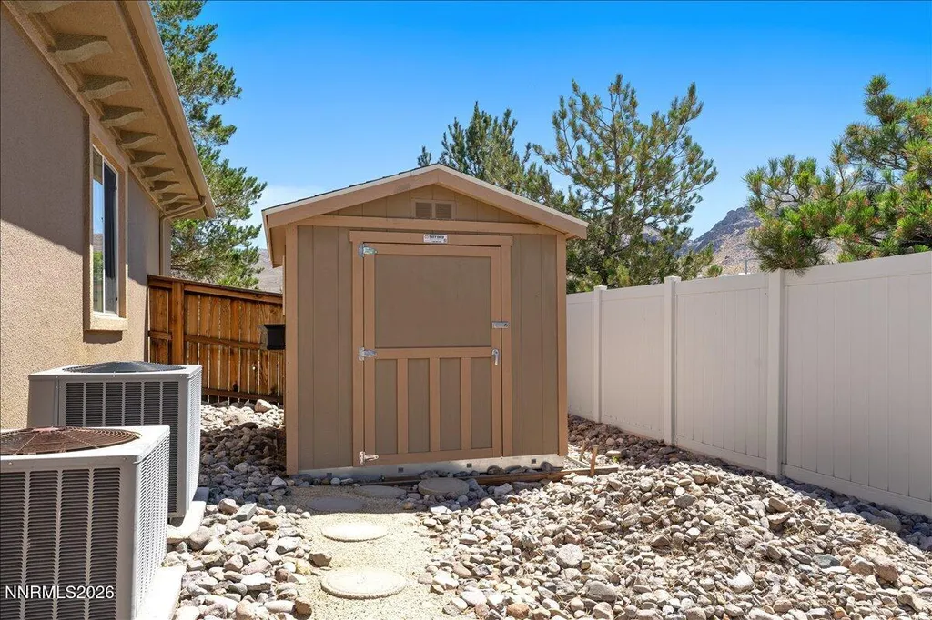 10155 Burghley Reno NV 89521