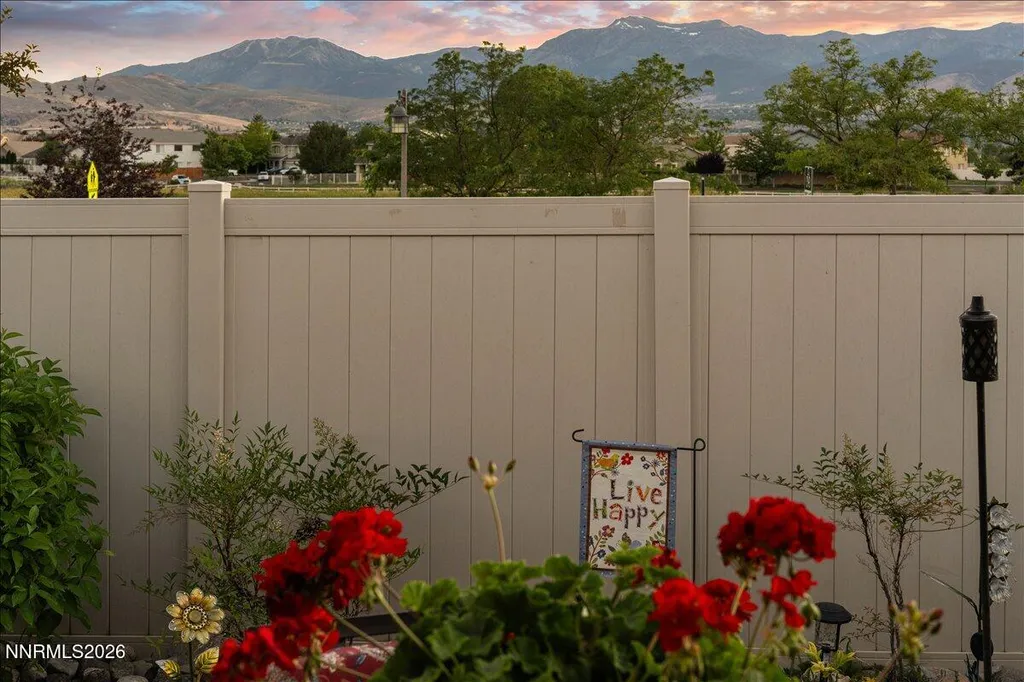 10155 Burghley Reno NV 89521