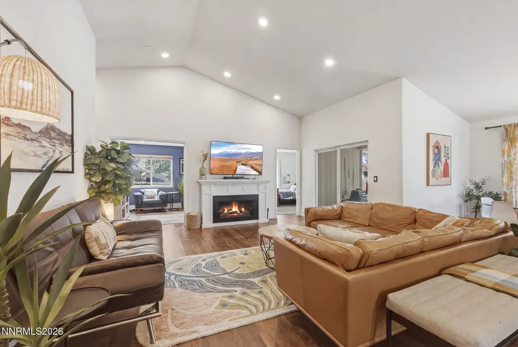 2848 San Juan Minden NV 89423