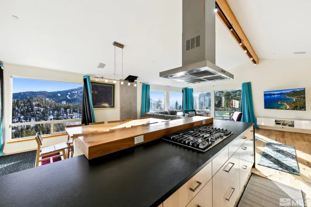 332 Barton Stateline NV 89449