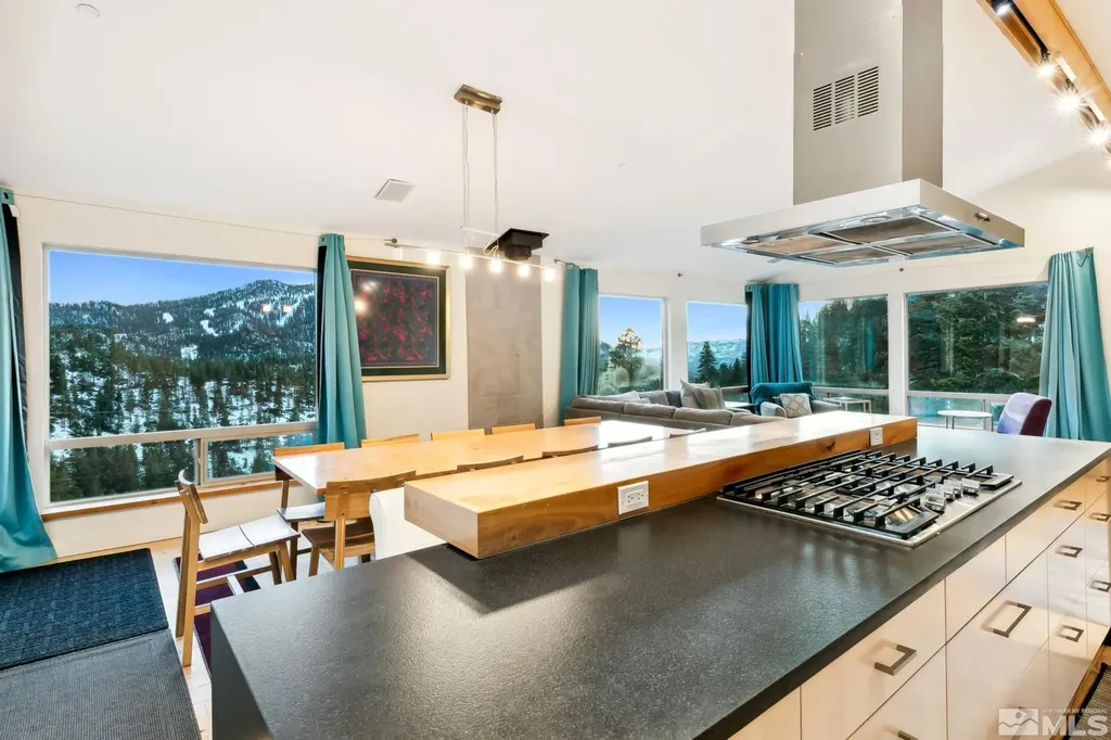 332 Barton Stateline NV 89449