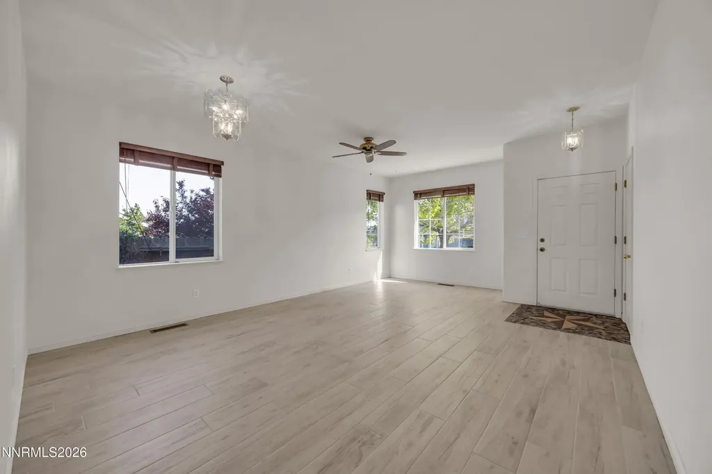 4065 Kings Row Reno NV 89503