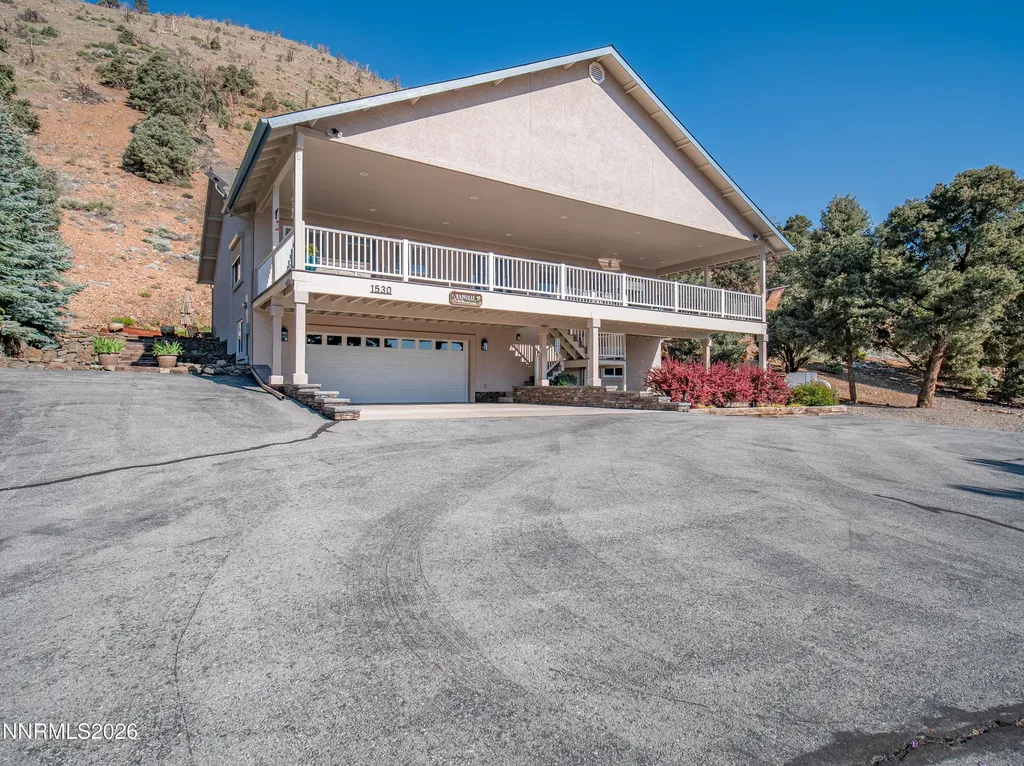 1530 Moss Gardnerville NV 89410