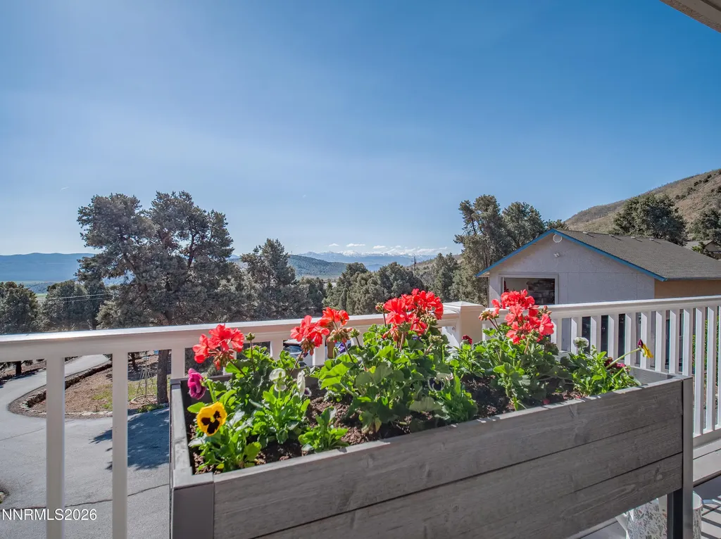 1530 Moss Gardnerville NV 89410