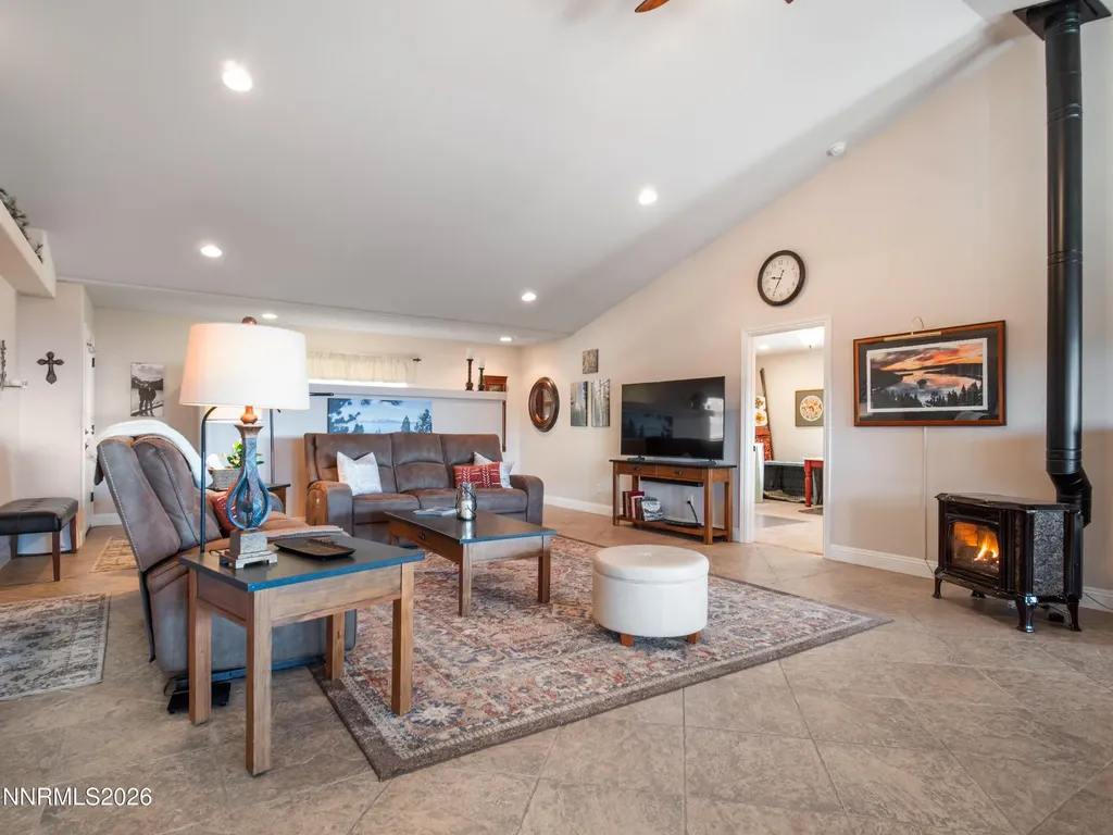 1530 Moss Gardnerville NV 89410