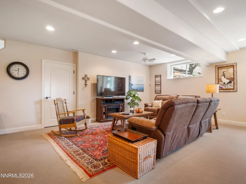 1530 Moss Gardnerville NV 89410