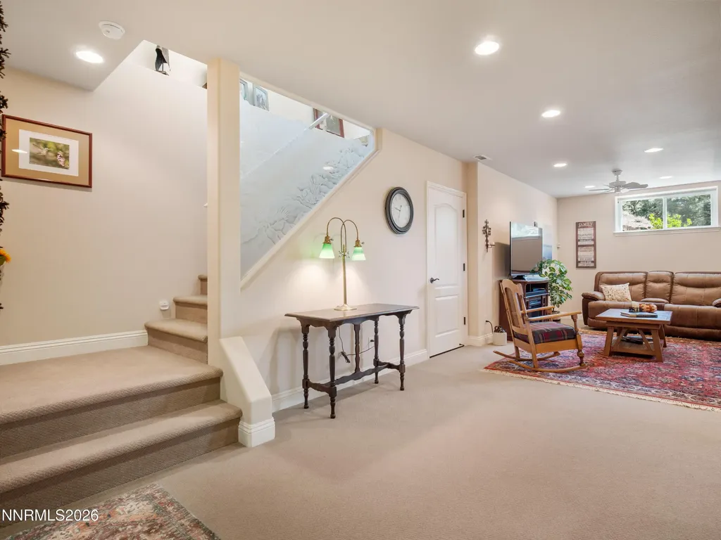 1530 Moss Gardnerville NV 89410