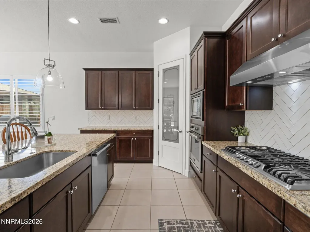 11682 Vista Park Sparks NV 89441