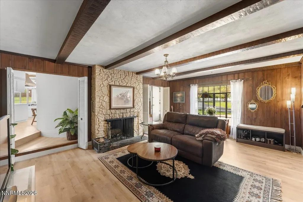 3850 Plumas Reno NV 89509