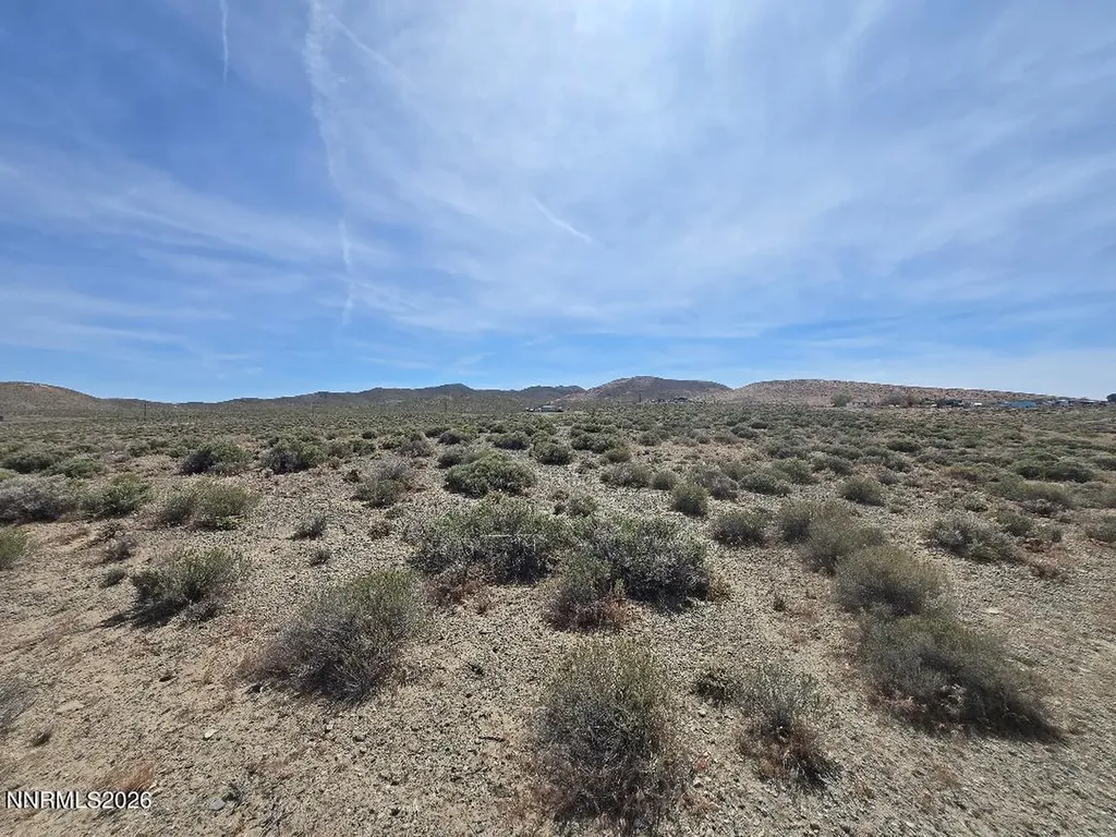 3155 Curtis Silver Springs NV 89429
