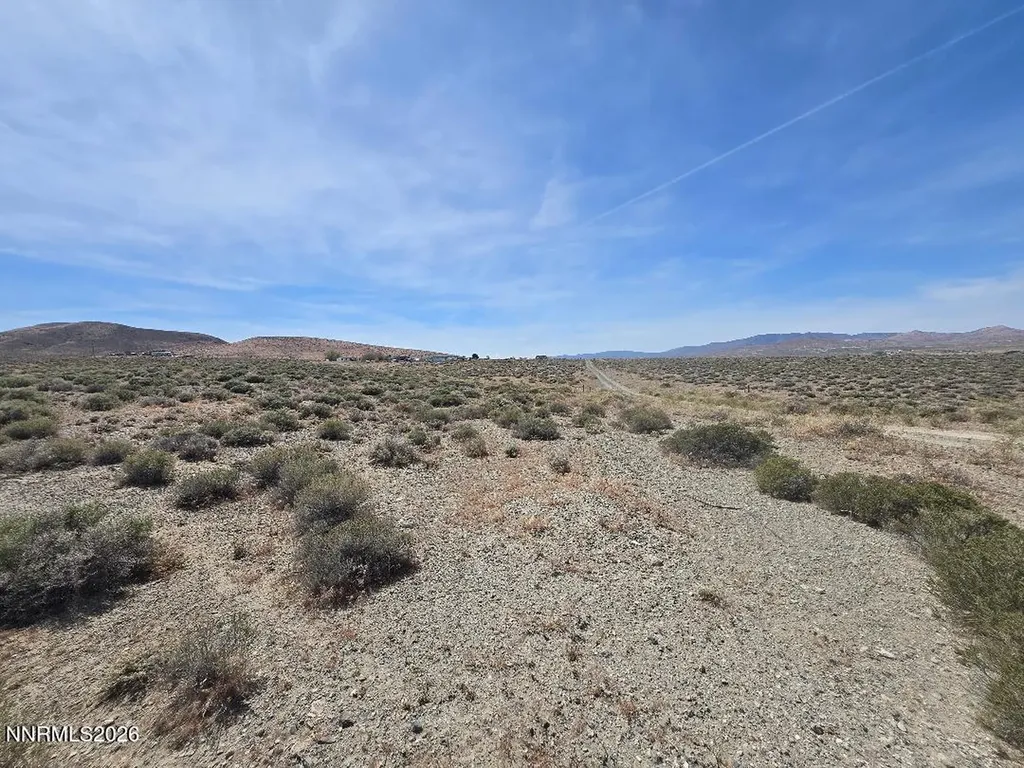 3155 Curtis Silver Springs NV 89429