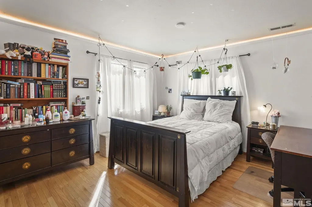 3075 Markridge Reno NV 89509